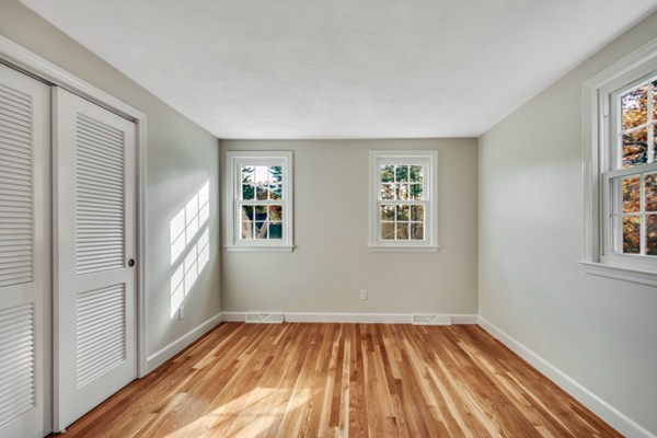 40 Hillcrest Road Medfield, MA 02052 - Photo 16 of 30 Gallery Image 16