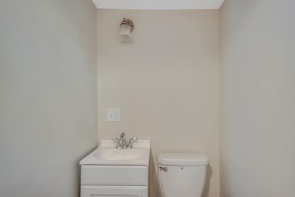 40 Hillcrest Road Medfield, MA 02052 - Photo 24 of 30 Gallery Image 24