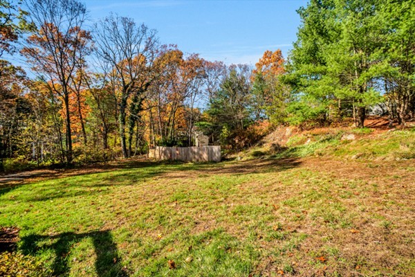 40 Hillcrest Road Medfield, MA 02052 - Photo 27 of 30 Gallery Image 27