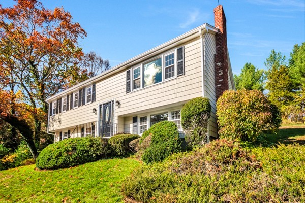 40 Hillcrest Road Medfield, MA 02052 - Photo 28 of 30 Gallery Image 28