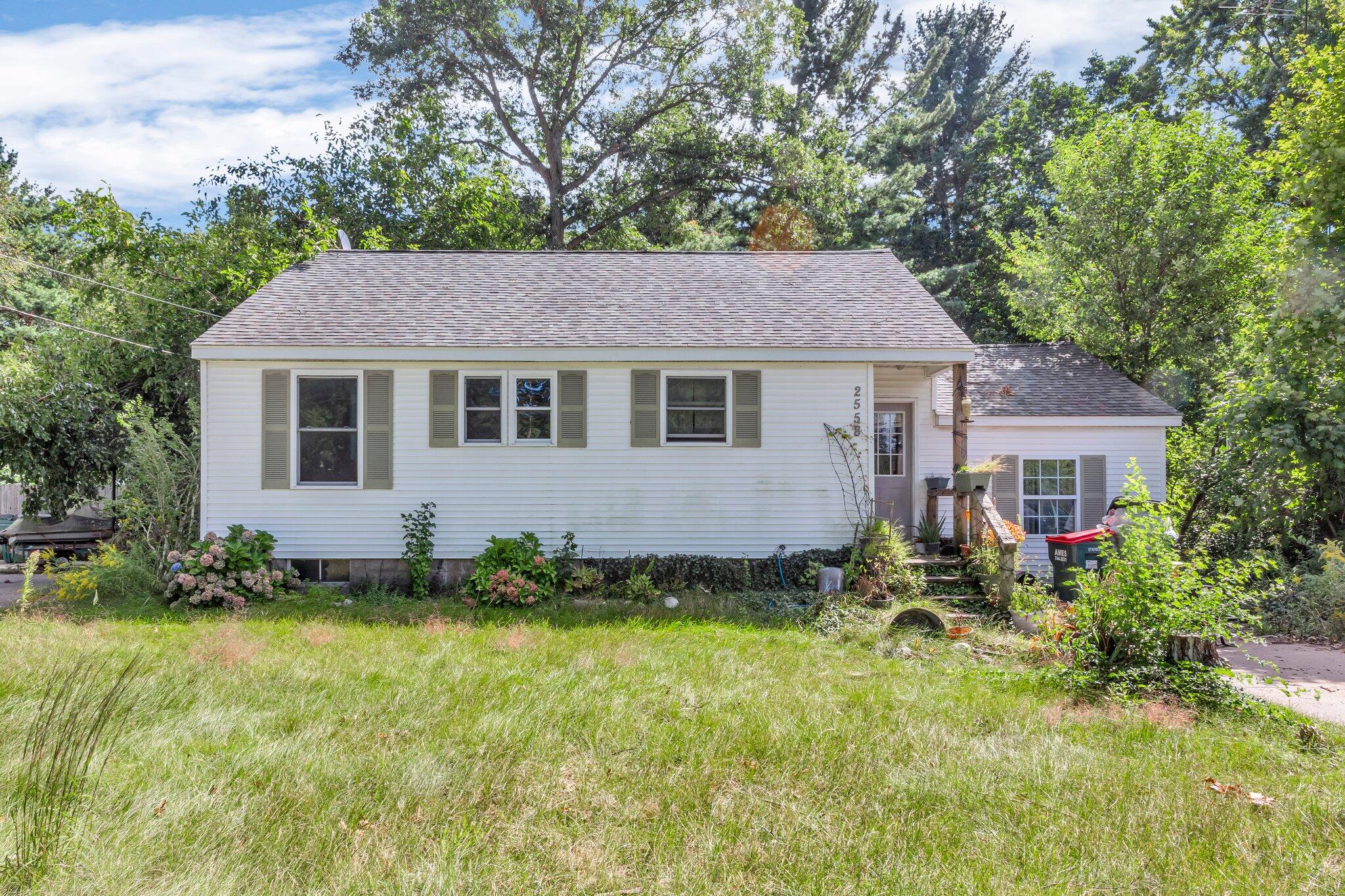 2558 Holton Road Muskegon, MI 49445 - Photo 1 of 5 2-web-or-mls-2558 Holton Rd Muskegon 20