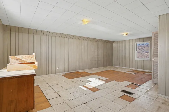 $850,000 | 6056 West 16th Street, Fremont, MI 49412