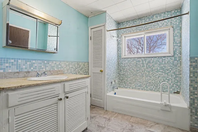 $850,000 | 6056 West 16th Street, Fremont, MI 49412