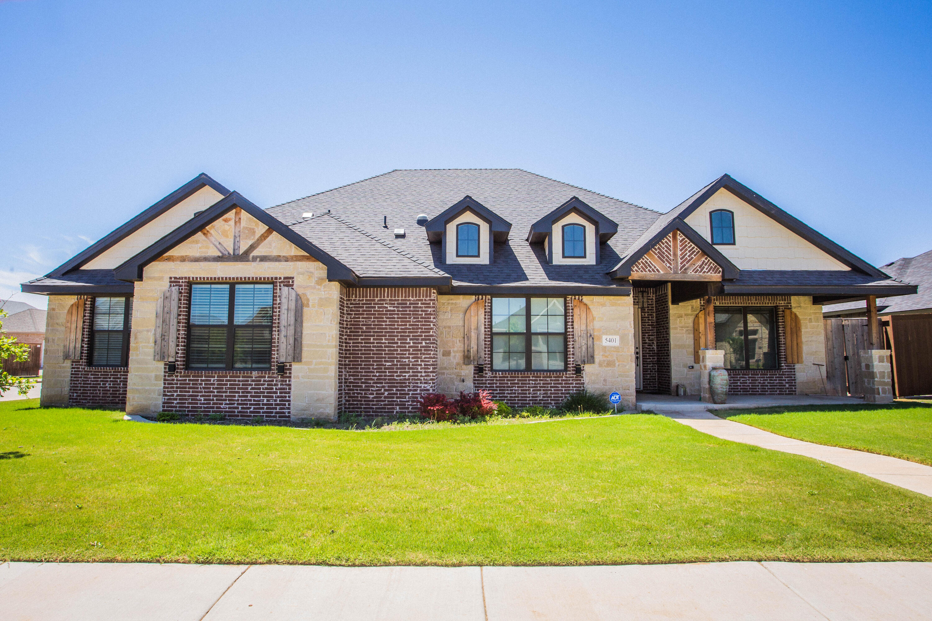 5401 111th Street Lubbock, TX 79424 - Photo 4 of 56 5V2A9248