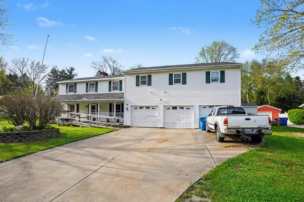 $350,000 | 3426 Meadowcroft Avenue, Kalamazoo, MI 49004