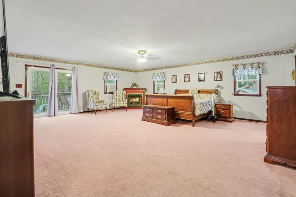$350,000 | 3426 Meadowcroft Avenue, Kalamazoo, MI 49004