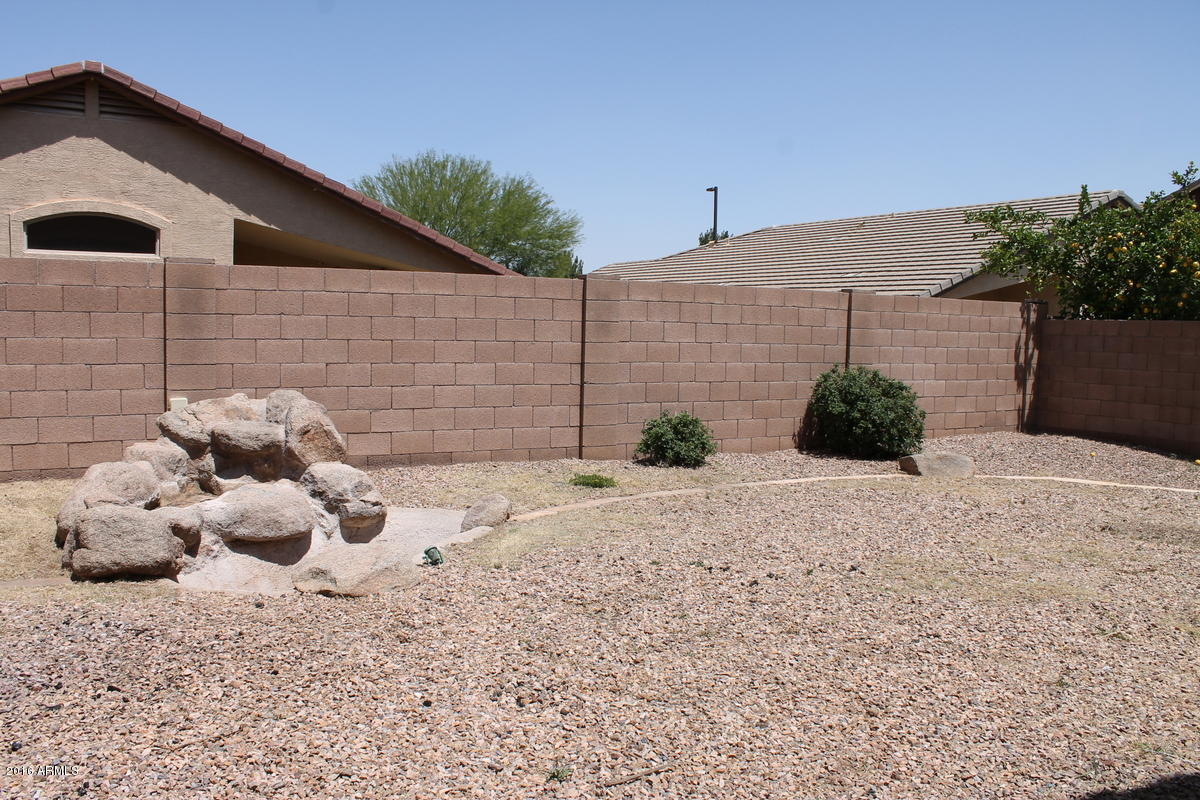 3872 East Simpson Road Gilbert, AZ 85297 - Photo 23 of 32 Waterfall