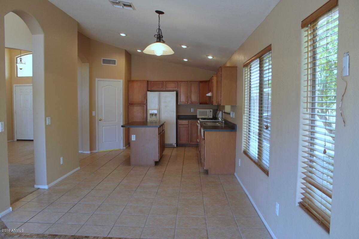 3872 East Simpson Road Gilbert, AZ 85297 - Photo 10 of 32 View from Dining Area