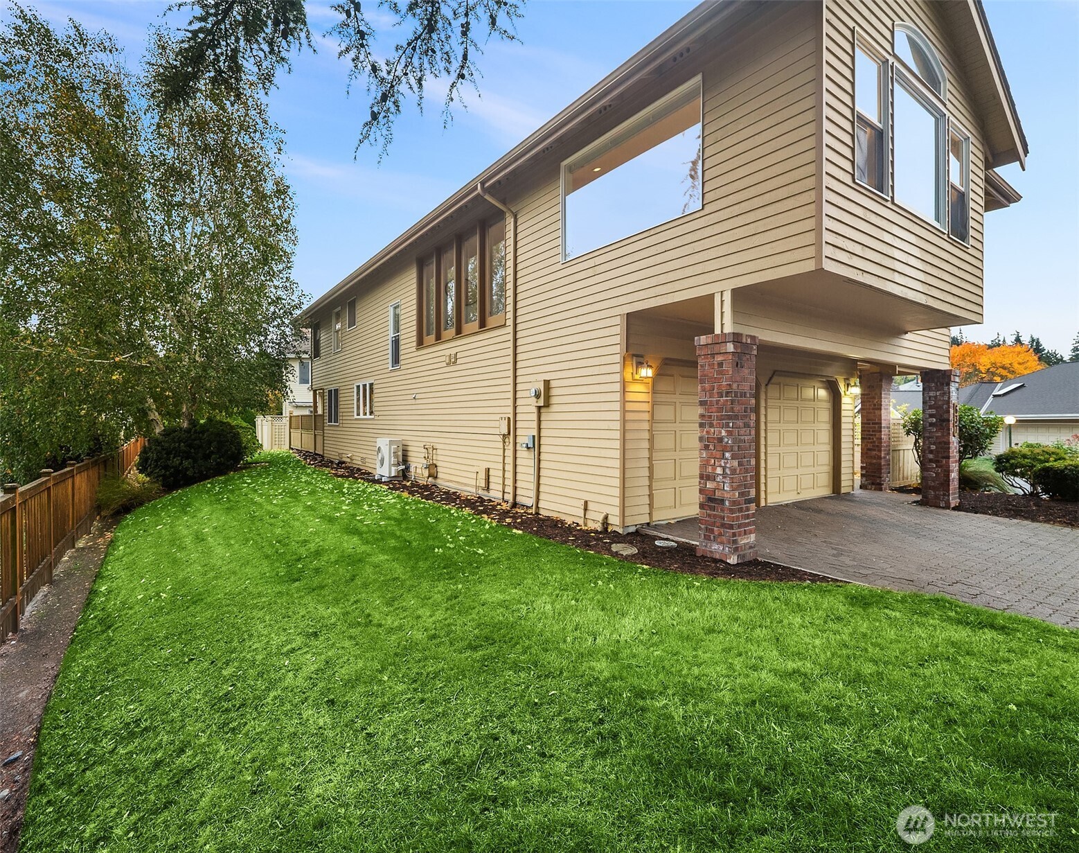 637 Elm Place Edmonds, WA 98020 - Photo 34 of 34 a view of a house with a yard and tree