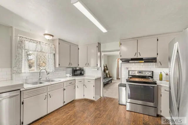 $329,000 | 3242 East Lincoln Road, Idaho Falls, ID 83401