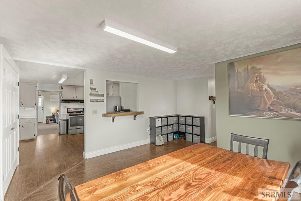 3242 East Lincoln Road Idaho Falls, ID 83401 - Photo 20 of 47 Dining