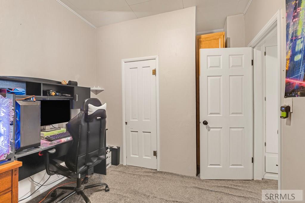 3242 East Lincoln Road Idaho Falls, ID 83401 - Photo 23 of 47 Bedroom 1