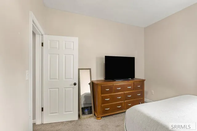 $329,000 | 3242 East Lincoln Road, Idaho Falls, ID 83401