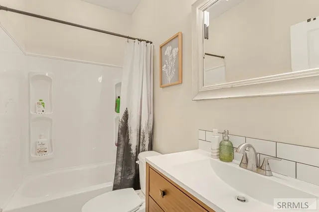 $329,000 | 3242 East Lincoln Road, Idaho Falls, ID 83401