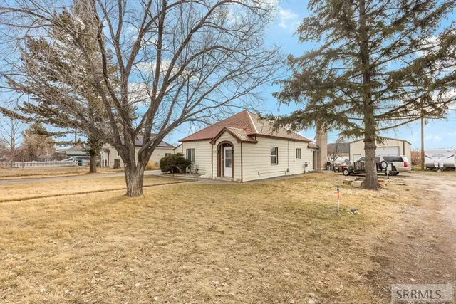 $329,000 | 3242 East Lincoln Road, Idaho Falls, ID 83401
