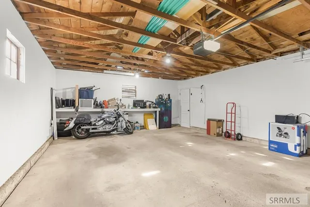 $329,000 | 3242 East Lincoln Road, Idaho Falls, ID 83401