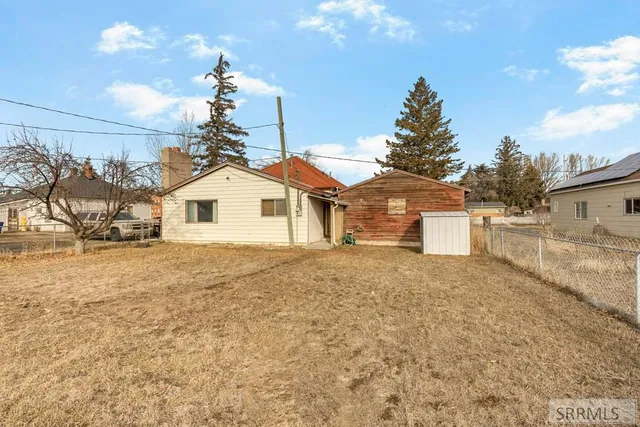 $329,000 | 3242 East Lincoln Road, Idaho Falls, ID 83401