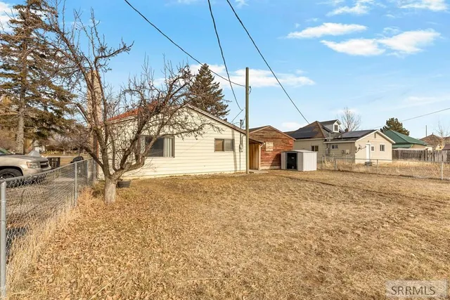 $329,000 | 3242 East Lincoln Road, Idaho Falls, ID 83401