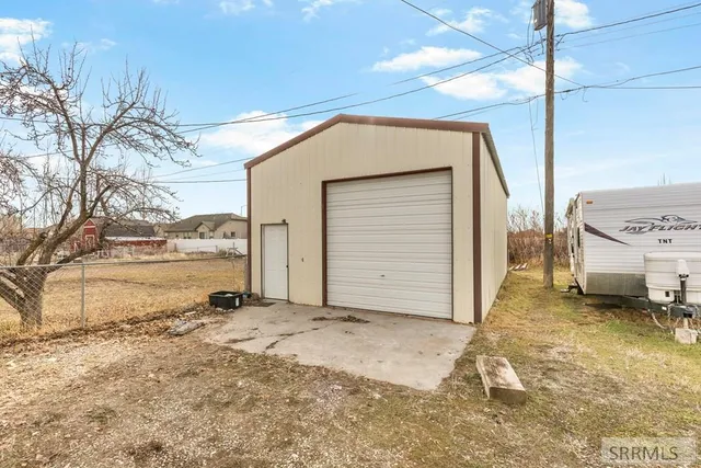 $329,000 | 3242 East Lincoln Road, Idaho Falls, ID 83401