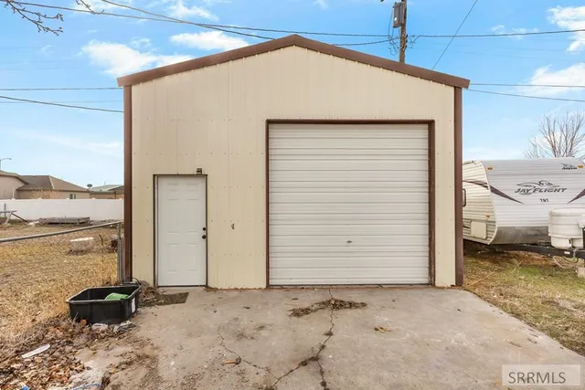 $329,000 | 3242 East Lincoln Road, Idaho Falls, ID 83401