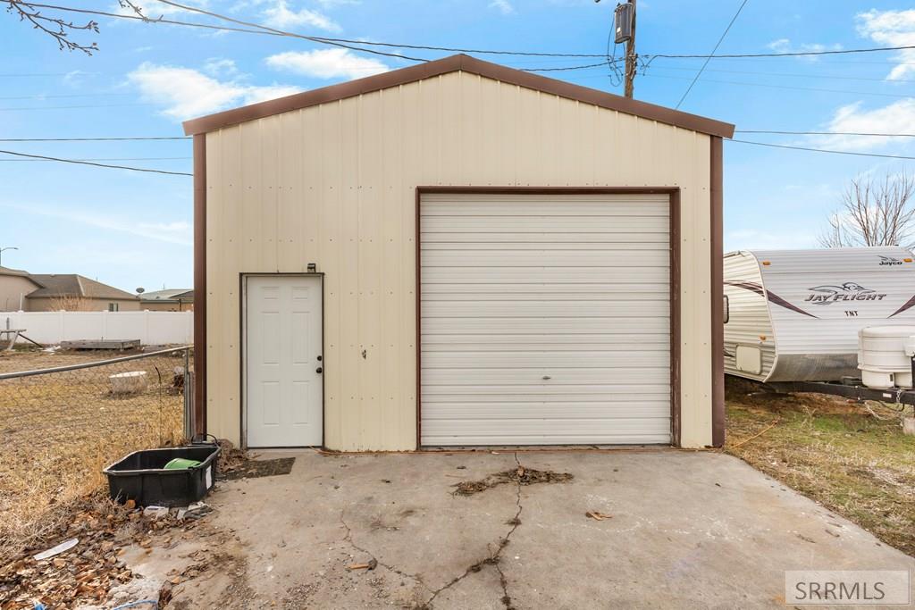 3242 East Lincoln Road Idaho Falls, ID 83401 - Photo 46 of 47 Shop