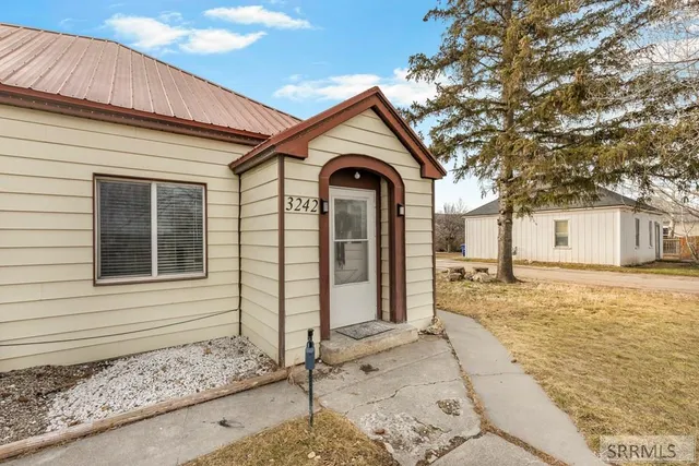 $329,000 | 3242 East Lincoln Road, Idaho Falls, ID 83401