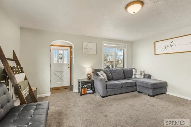 $329,000 | 3242 East Lincoln Road, Idaho Falls, ID 83401