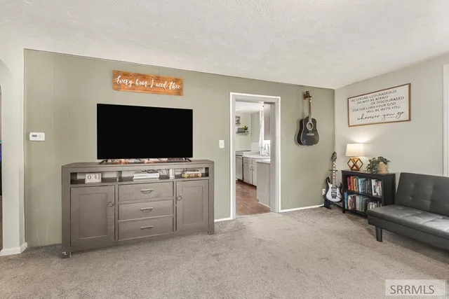 $329,000 | 3242 East Lincoln Road, Idaho Falls, ID 83401