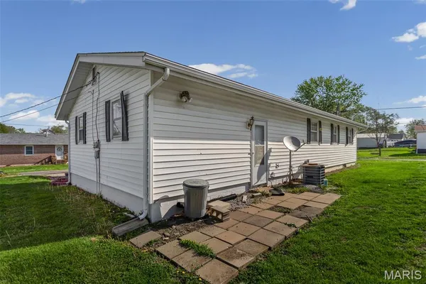 $152,000 | 400 Easton Avenue, Jerseyville, IL 62052