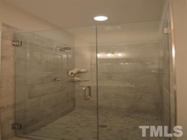 102 Philip's Square Chapel Hill, NC 27516 - Photo 14 of 25 a bathroom with a shower