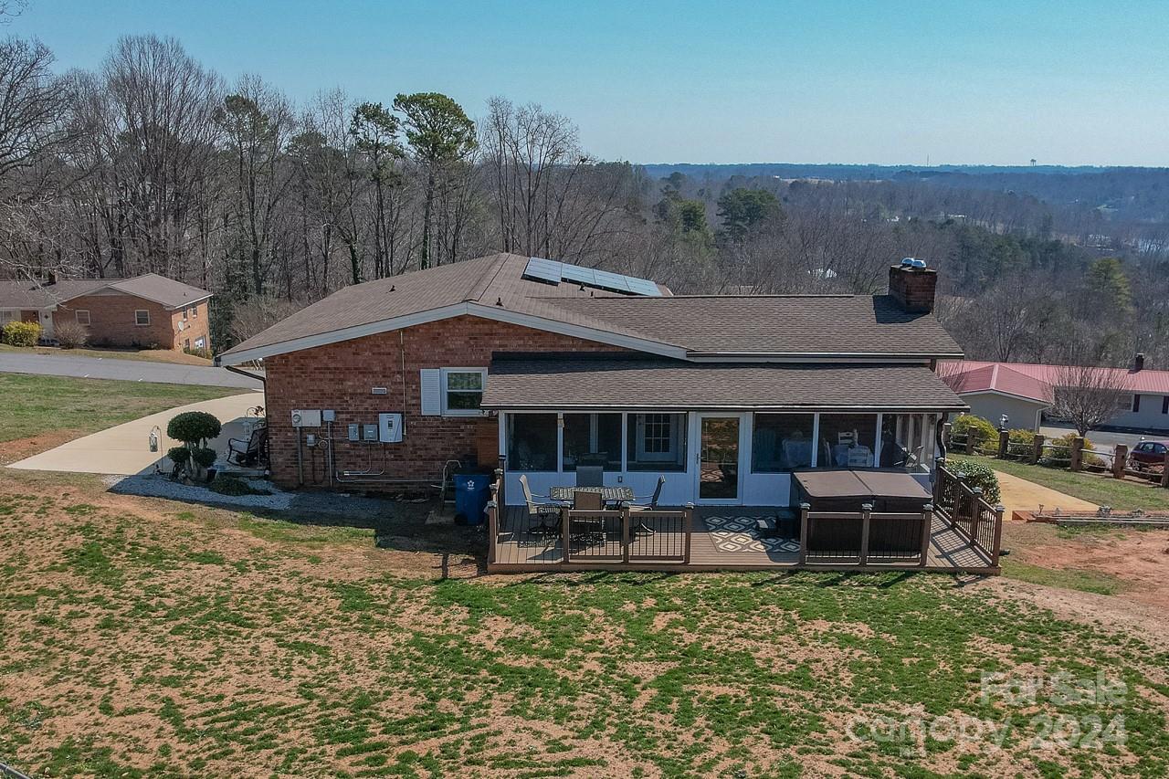 127 Skyline Road Hickory, NC 28601 - Photo 18 of 40 Gallery Image 18