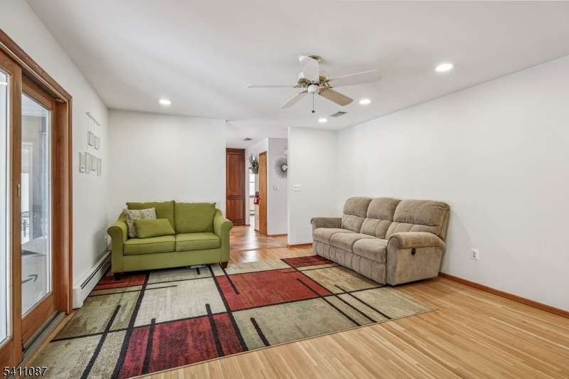 8 Kelly Drive Succasunna, NJ 07876 - Photo 20 of 42