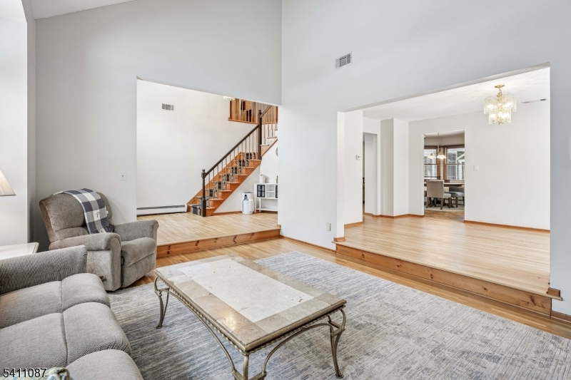 8 Kelly Drive Succasunna, NJ 07876 - Photo 10 of 42