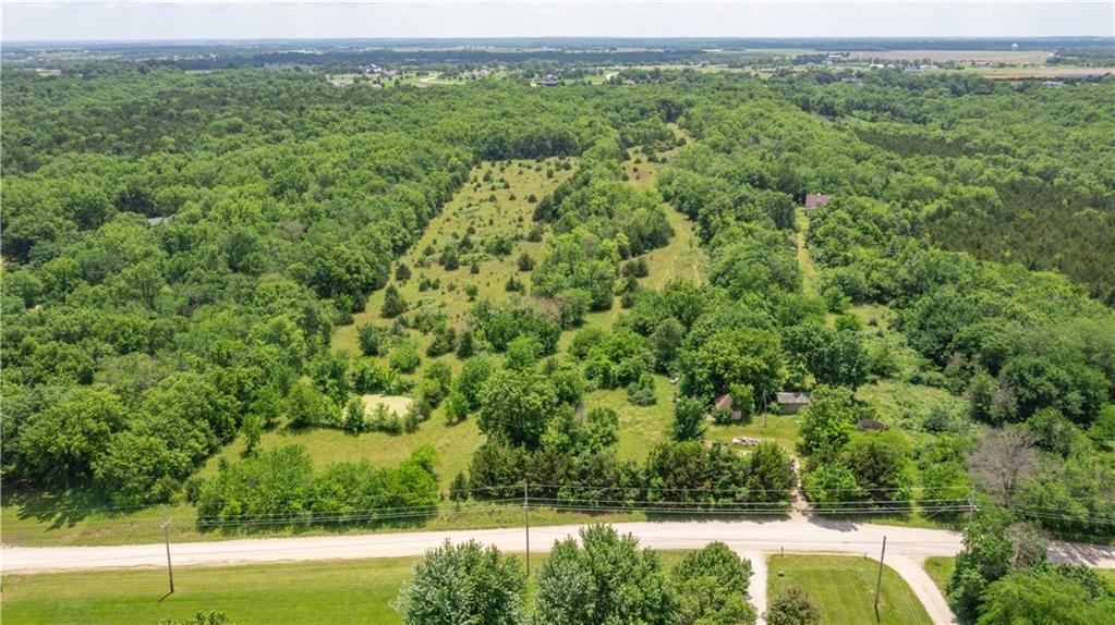 1986 Rock Creek Road Ottawa, KS 66067 - Photo 1 of 12