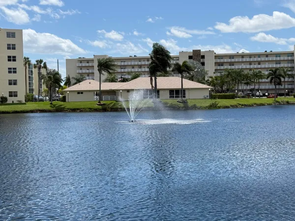 $2,200 | 111 Southeast 3rd Avenue, Unit 108, Dania Beach, FL 33004