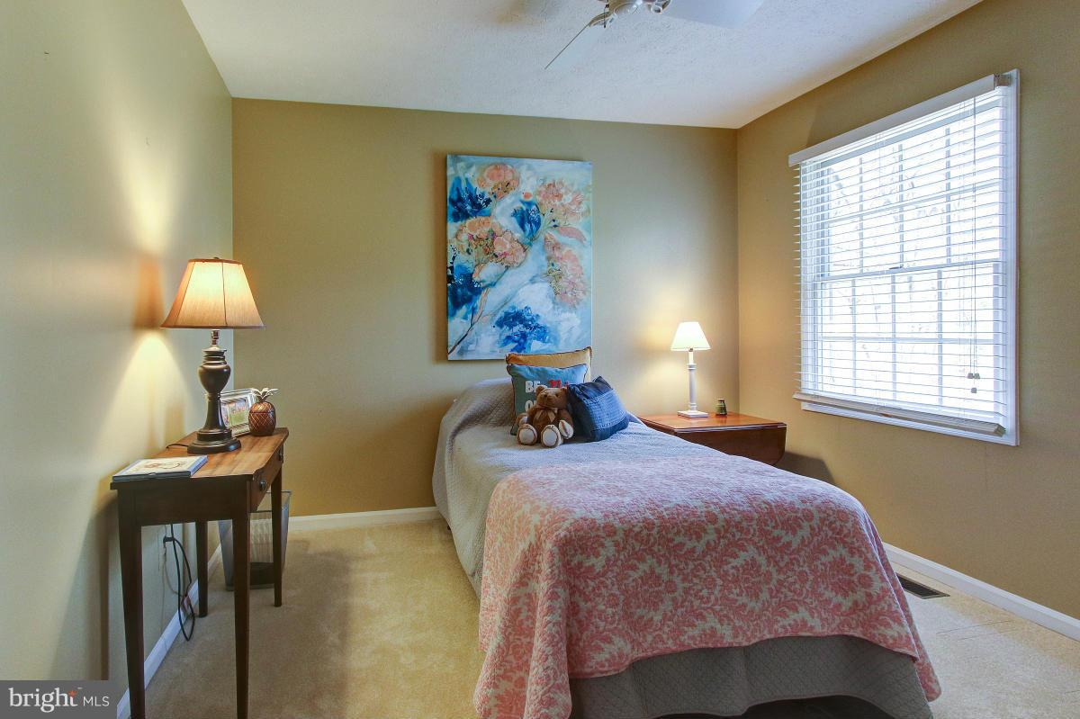 11622 Quail Ridge Court Reston, VA 20194 - Photo 22 of 30 Bedroom