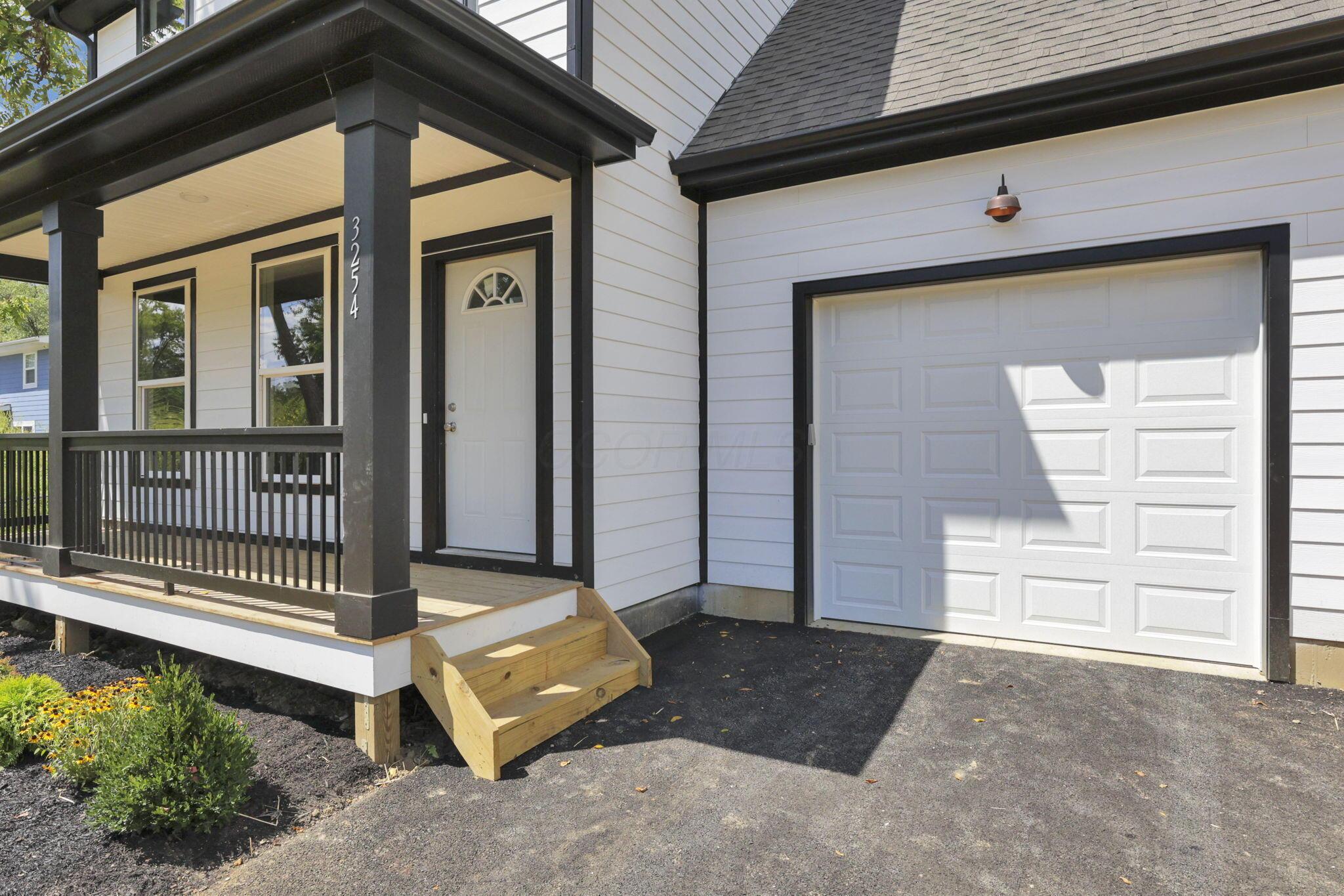 3254 Dover Road Columbus, OH 43204 - Photo 4 of 51 10-web-or-mls-011A9529