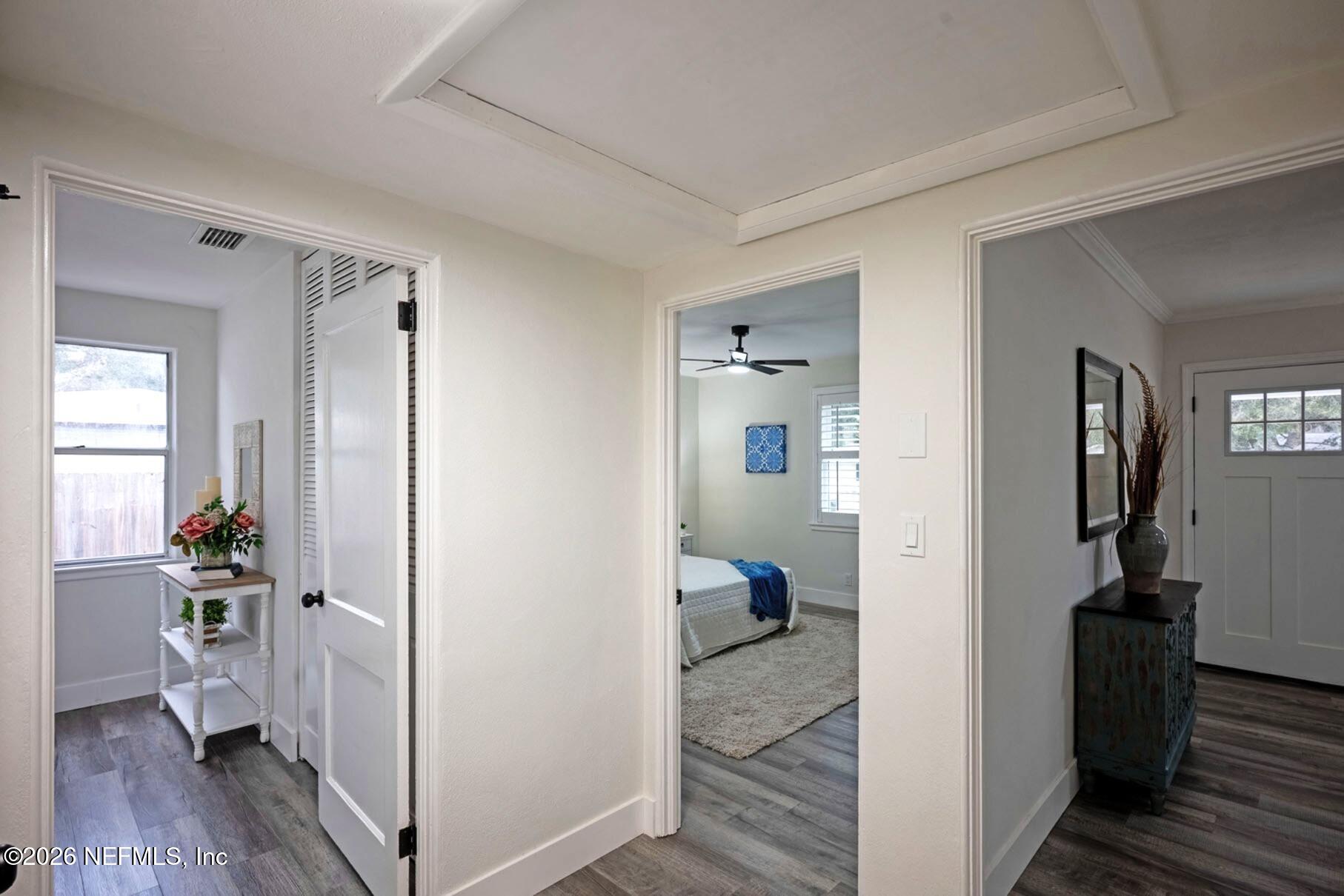 4622 Homestead Road Jacksonville, FL 32210 - Photo 29 of 42 Hall