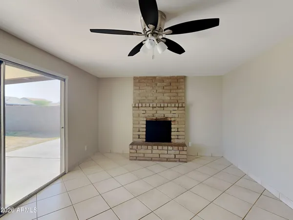 $1,965 | 8645 West Glenrosa Avenue, Phoenix, AZ 85037