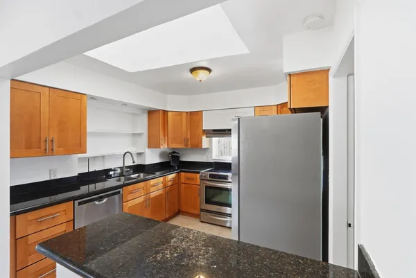 $4,500 | 218 Southeast 3rd Terrace, Dania Beach, FL 33004