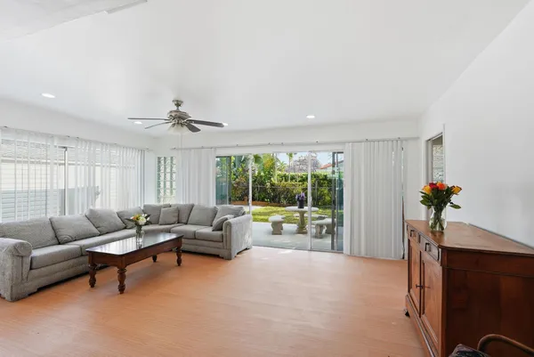 $4,500 | 218 Southeast 3rd Terrace, Dania Beach, FL 33004
