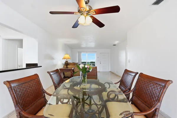 $4,500 | 218 Southeast 3rd Terrace, Dania Beach, FL 33004