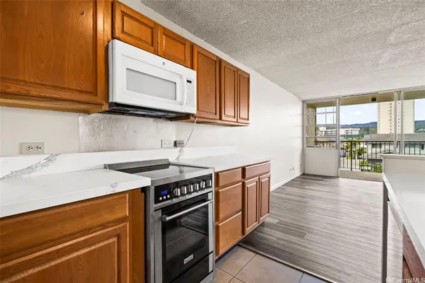 $3,000 | 3161 Ala Ilima Street, Unit 214, Honolulu, HI 96818