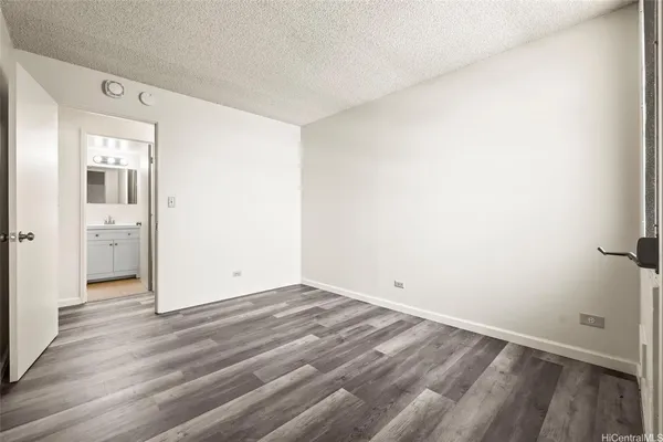 $3,000 | 3161 Ala Ilima Street, Unit 214, Honolulu, HI 96818