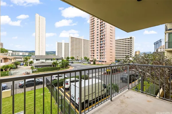 $3,000 | 3161 Ala Ilima Street, Unit 214, Honolulu, HI 96818