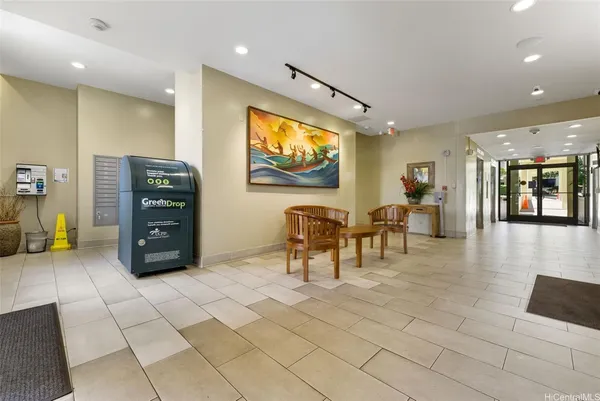 $3,000 | 3161 Ala Ilima Street, Unit 214, Honolulu, HI 96818