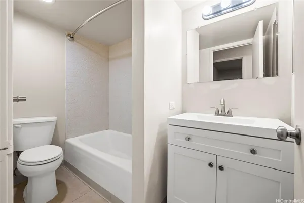 $3,000 | 3161 Ala Ilima Street, Unit 214, Honolulu, HI 96818