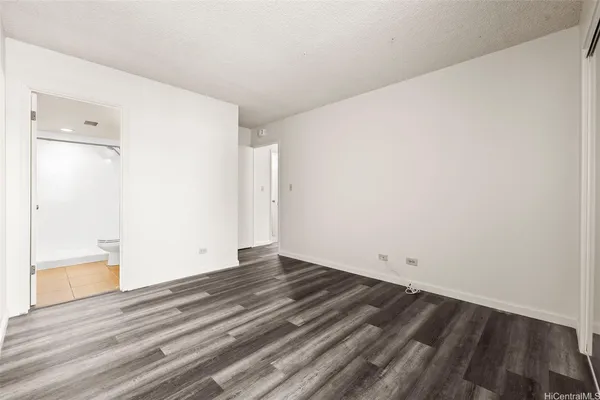 $3,000 | 3161 Ala Ilima Street, Unit 214, Honolulu, HI 96818