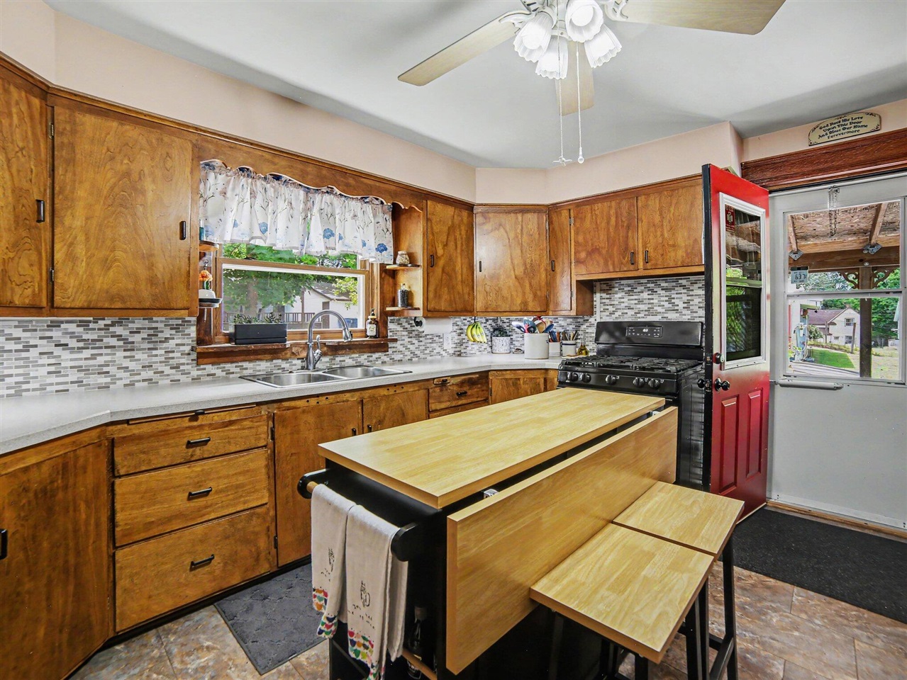 507 South State Street Hart, MI 49420 - Photo 12 of 31