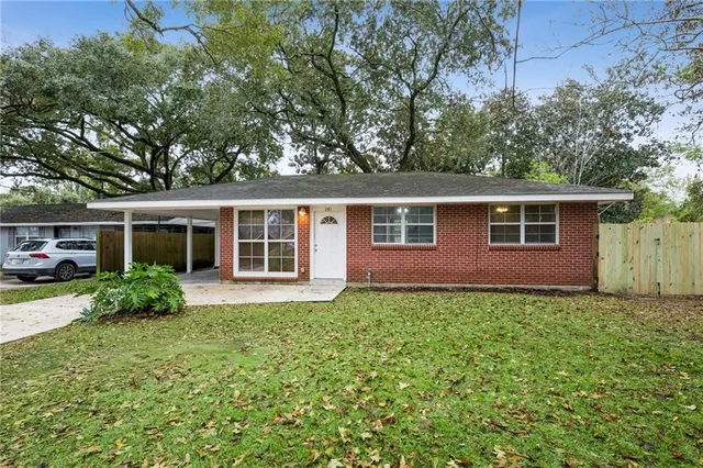 $1,400 | 281 Olive Drive, Slidell, LA 70458